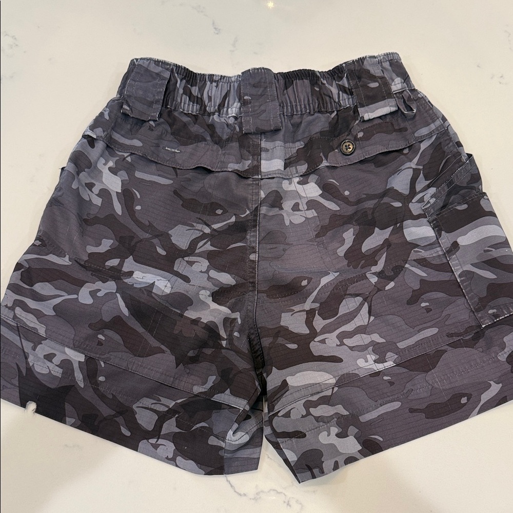 Boys Size 26 AFTCO Camouflage Shorts - Picture 3 of 5